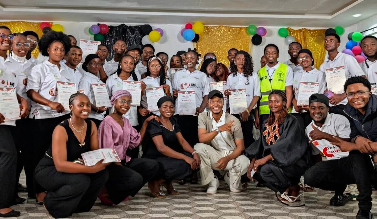 Let’s Talk Tech Christmas Holiday Training :34 Young People Spent Their Christmas Learning Tech